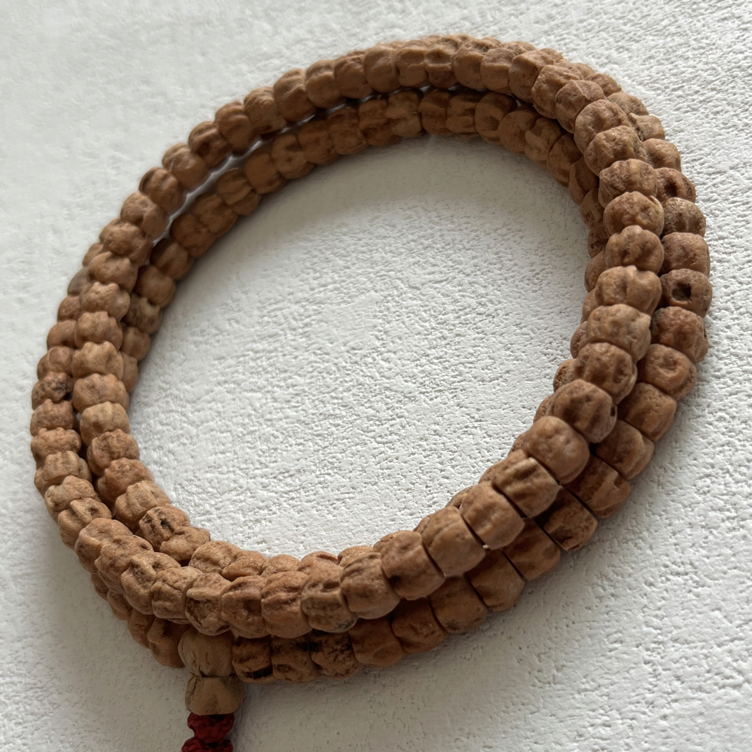 热振百香籽红皮多棱深坑鬼脸柏香籽脖挂