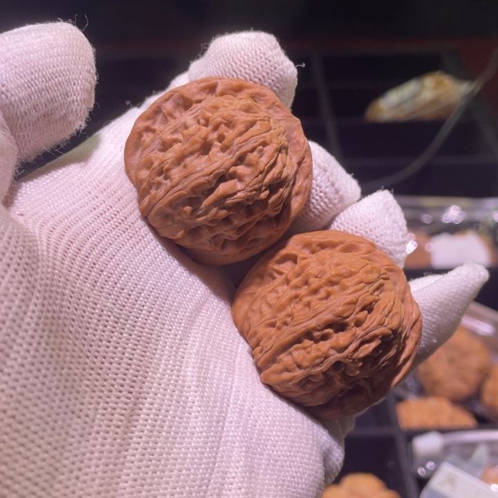 文玩核桃把件汉高楼 37-38