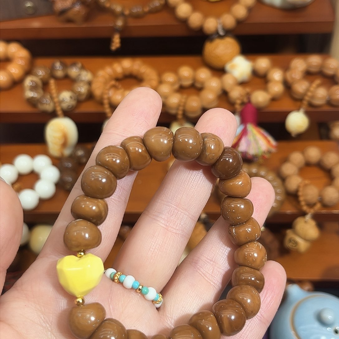 吊坠菩提根/象牙果