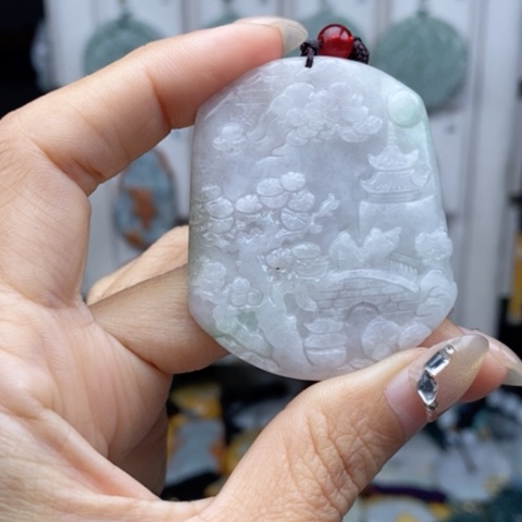 翡翠颈饰未镶嵌翡翠