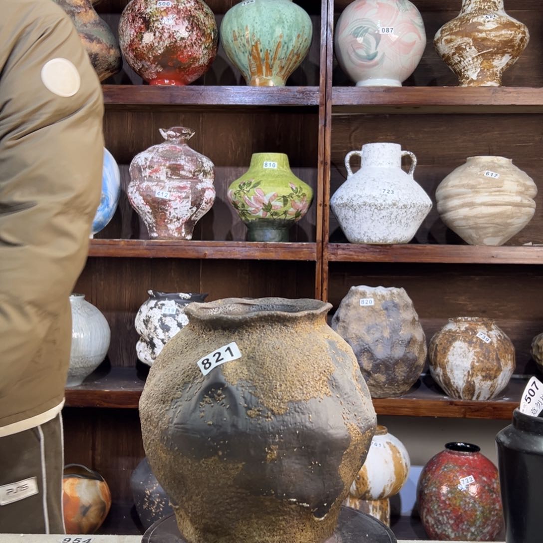 摆件821华庭街上的那个区域