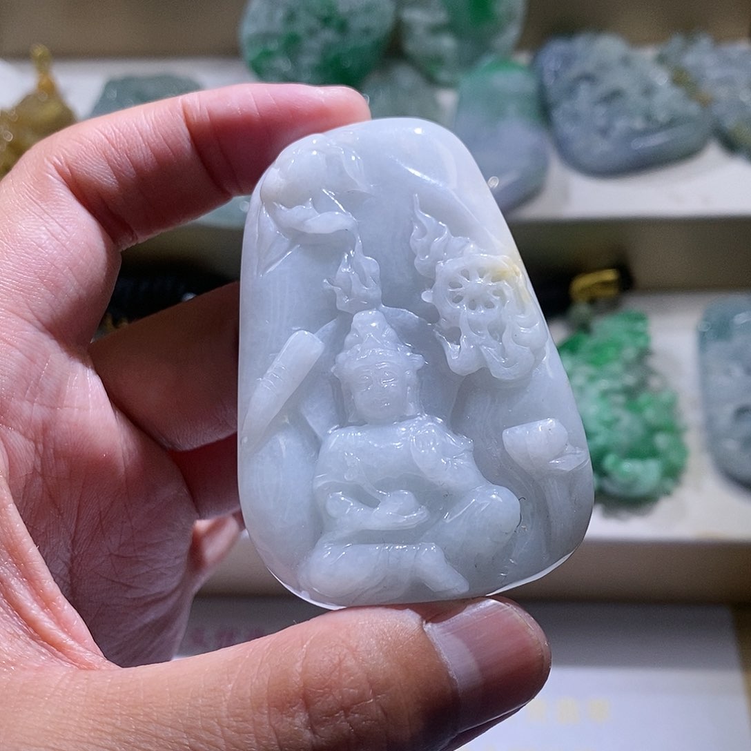 【闪购商品】翡翠颈饰未镶嵌观音