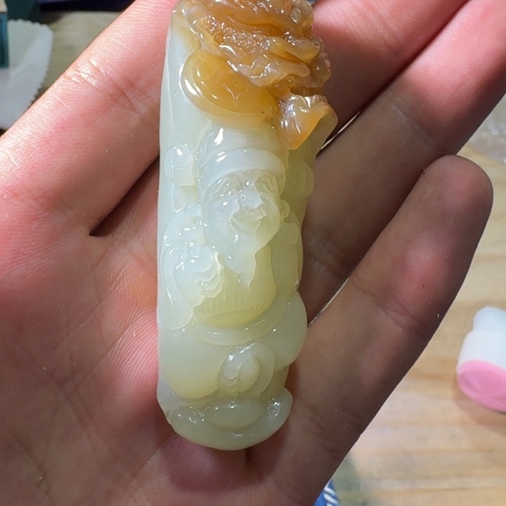 未镶嵌和田玉（糖玉）挂件
