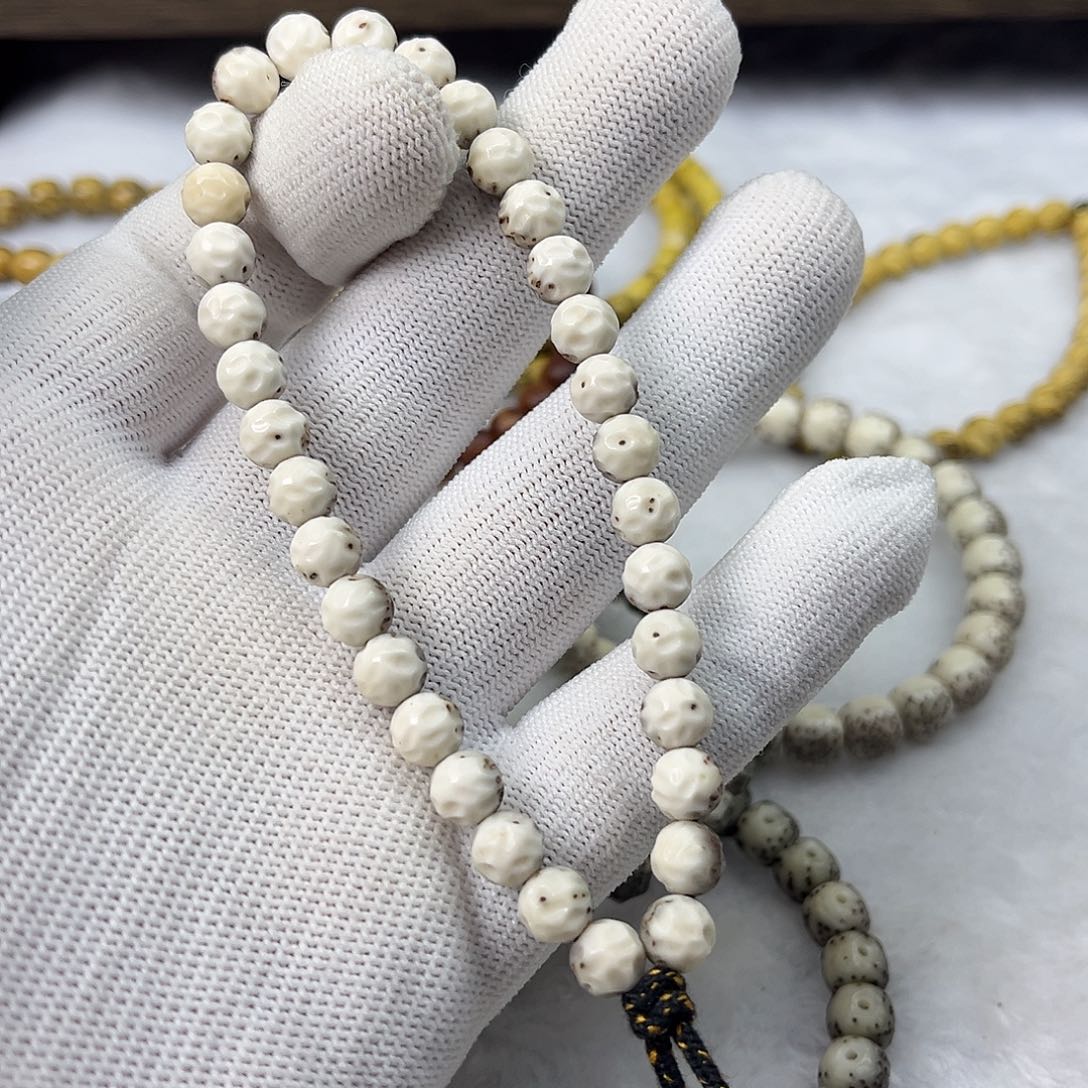 李***Z星月菩提吊坠三分之二留白