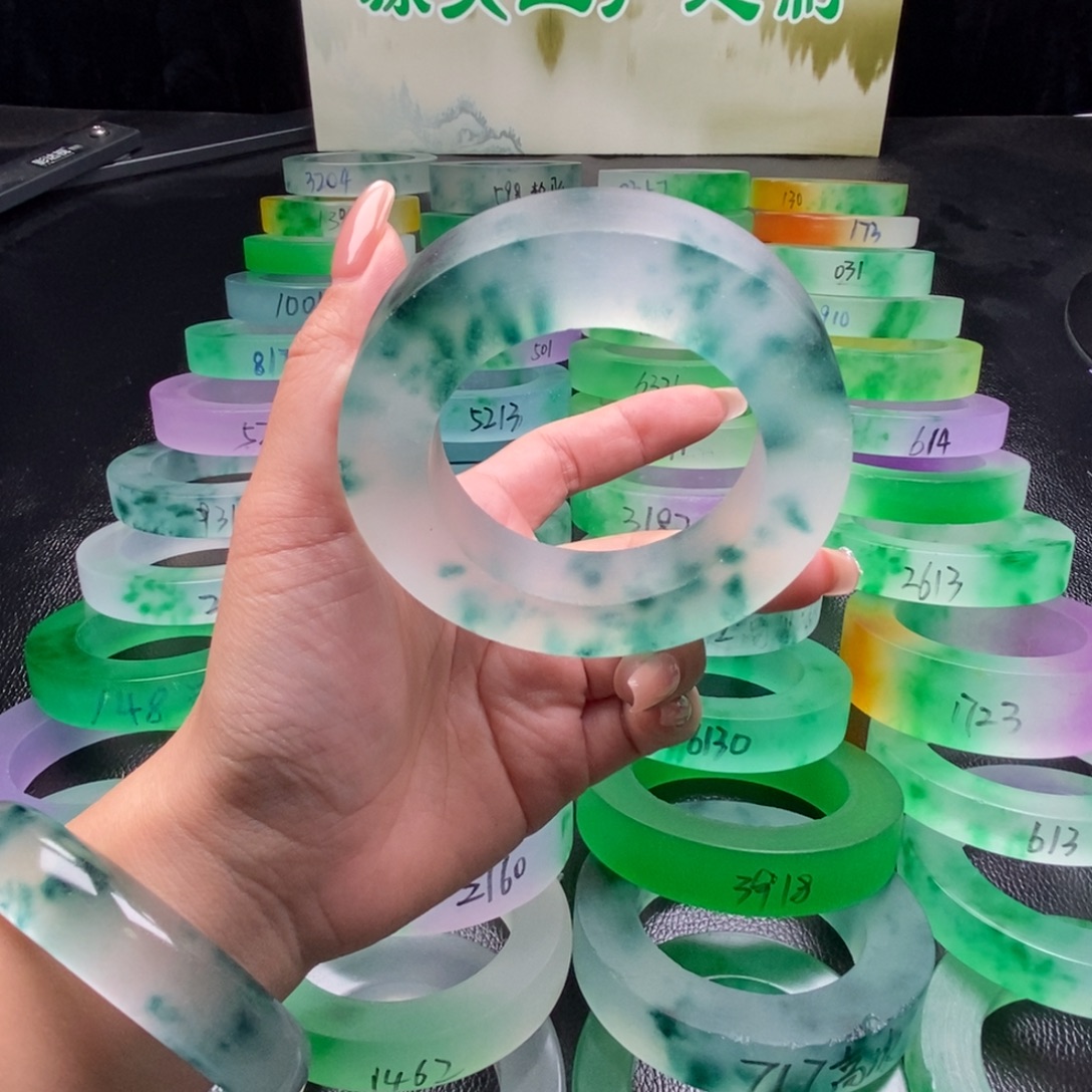 千***锁玉百搭时尚独龙翠手镯