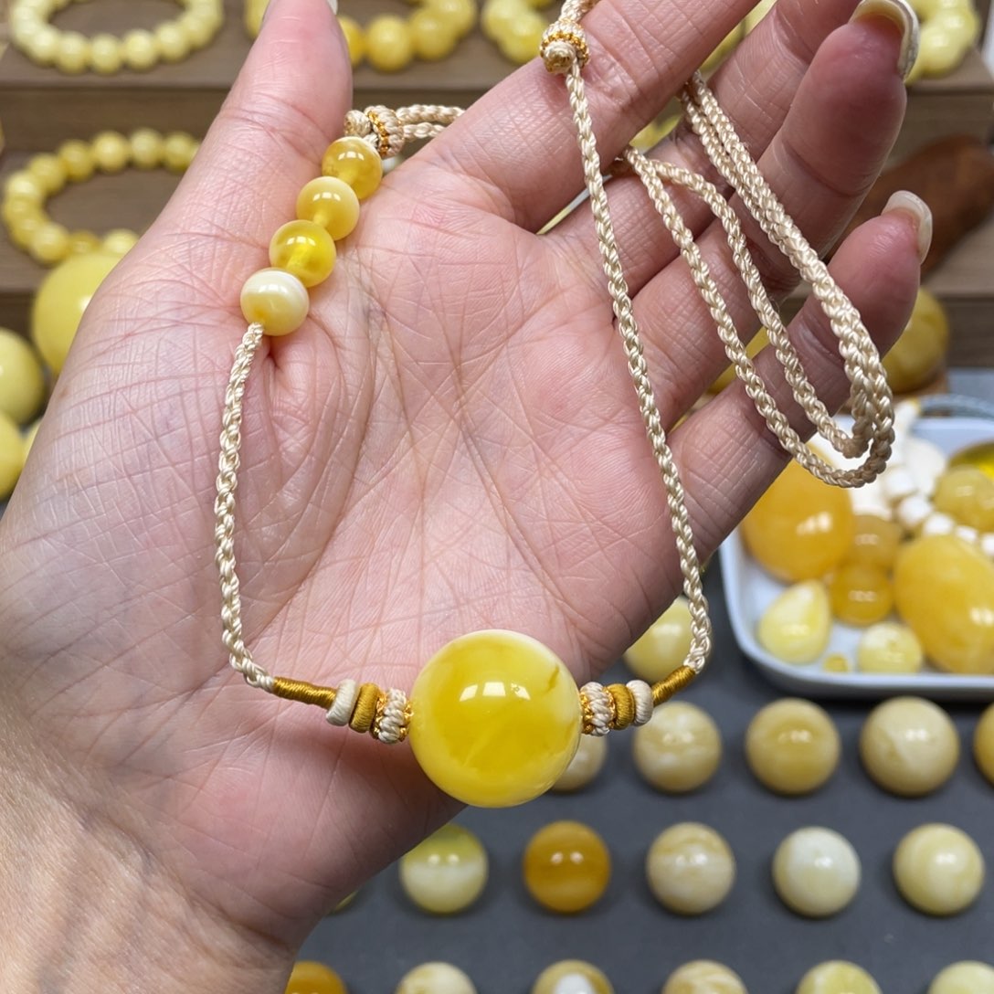 蜜蜡裸石未镶嵌天然