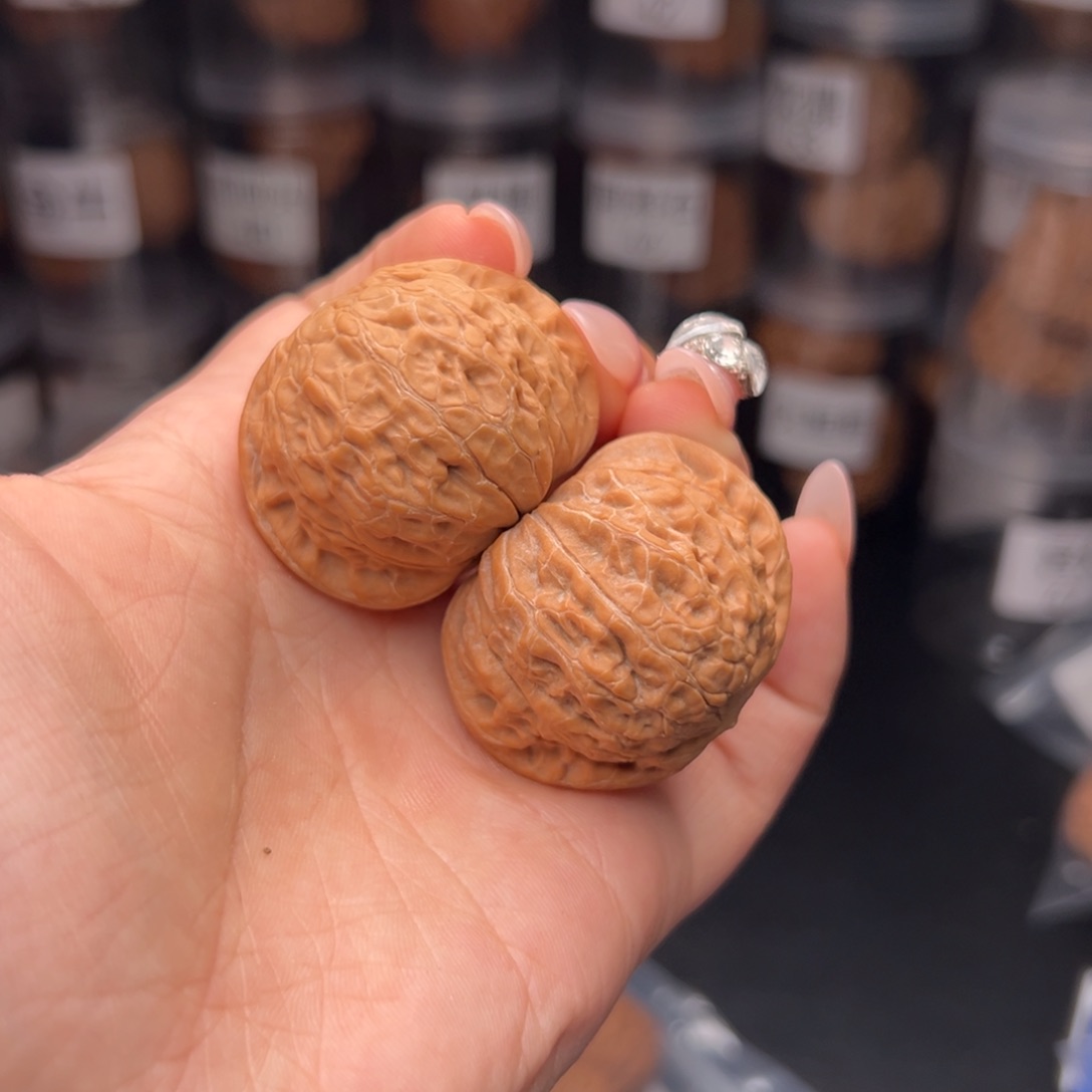 文玩核桃吊坠-****ა铁锤