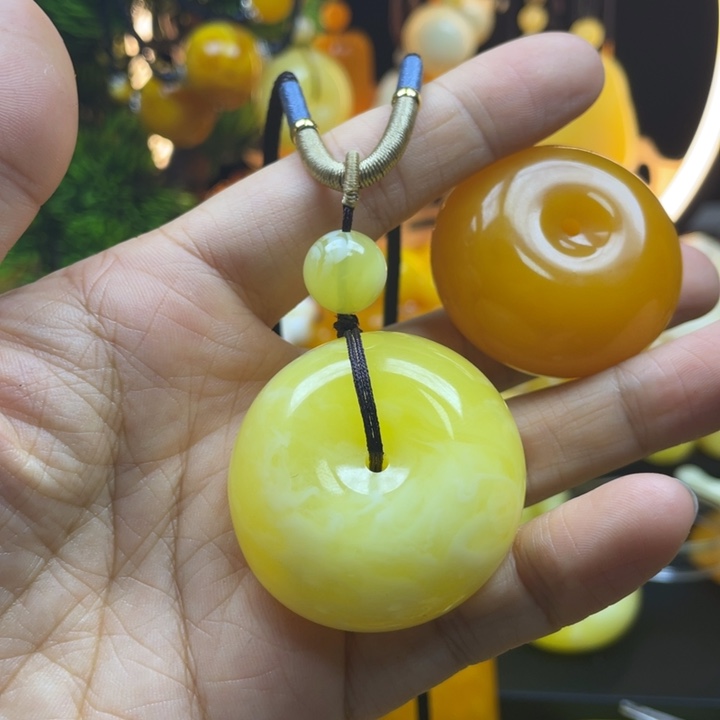 嗨***非金属全品无瑕百花蜜平安扣小