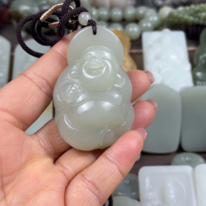 和田玉（糖玉）颈饰未镶嵌