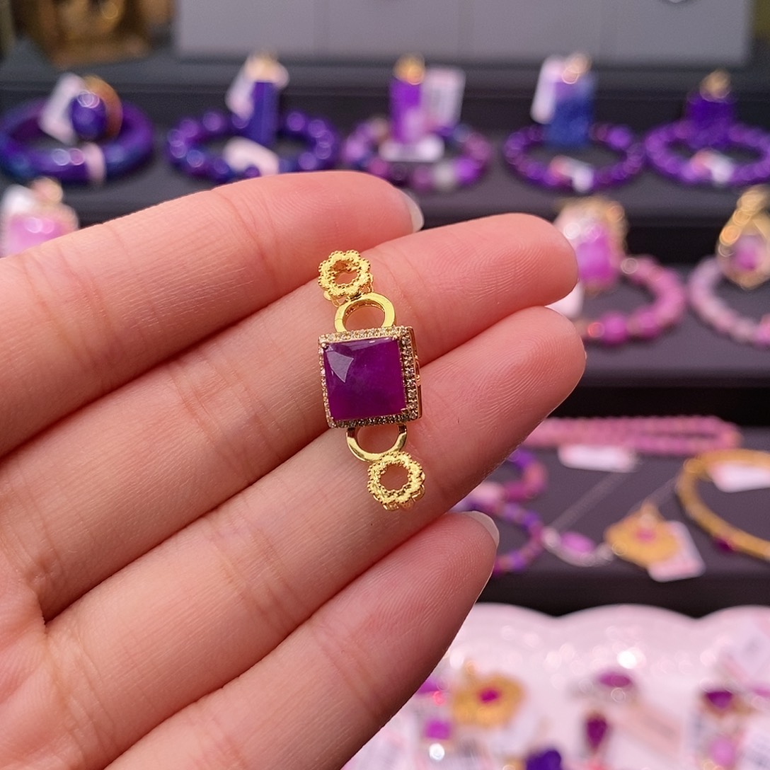 苏纪石（舒俱来）18K金镶嵌吊坠(不含链)