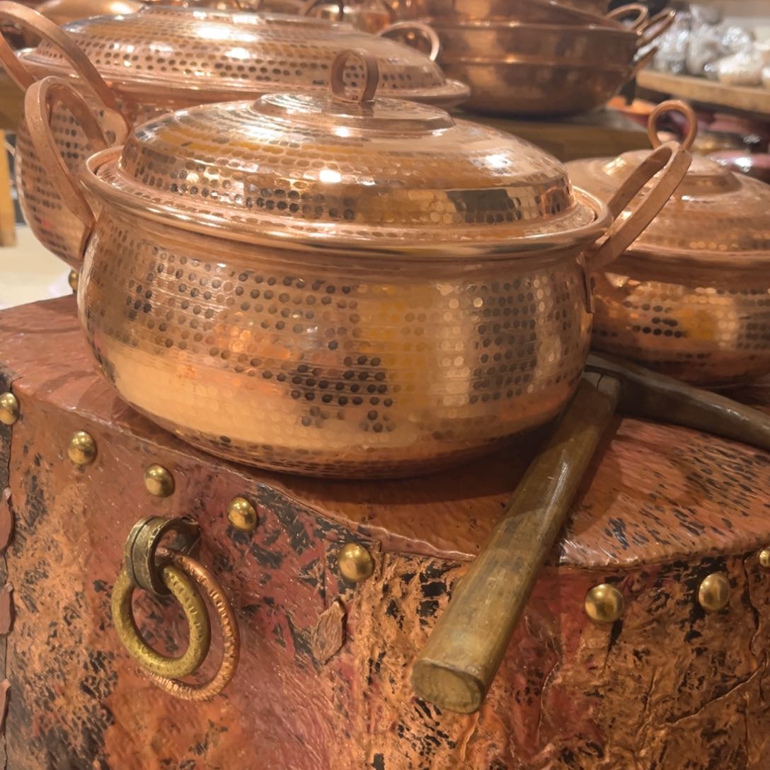 26原色锅手工锻打工艺