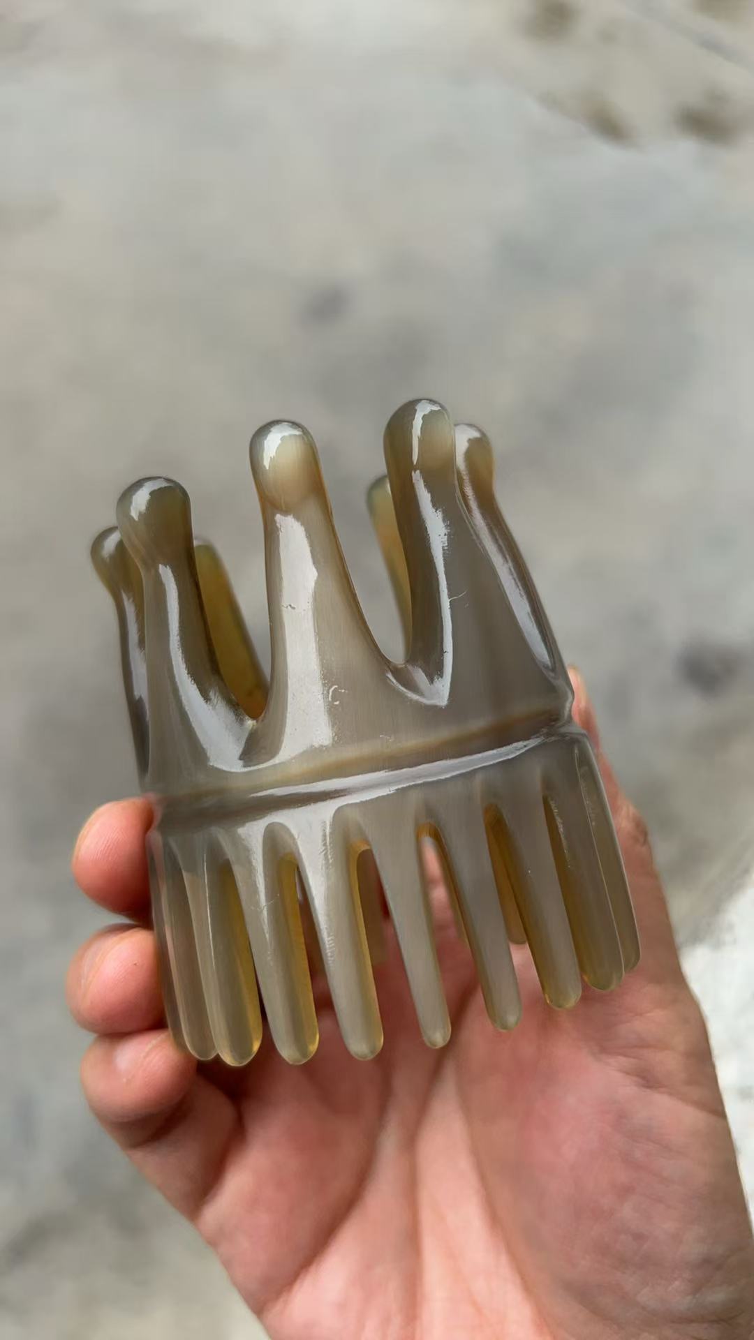 新款牛角皇冠款头疗按摩梳牛角头梳双面齿洗头梳牛角头部穴位梳