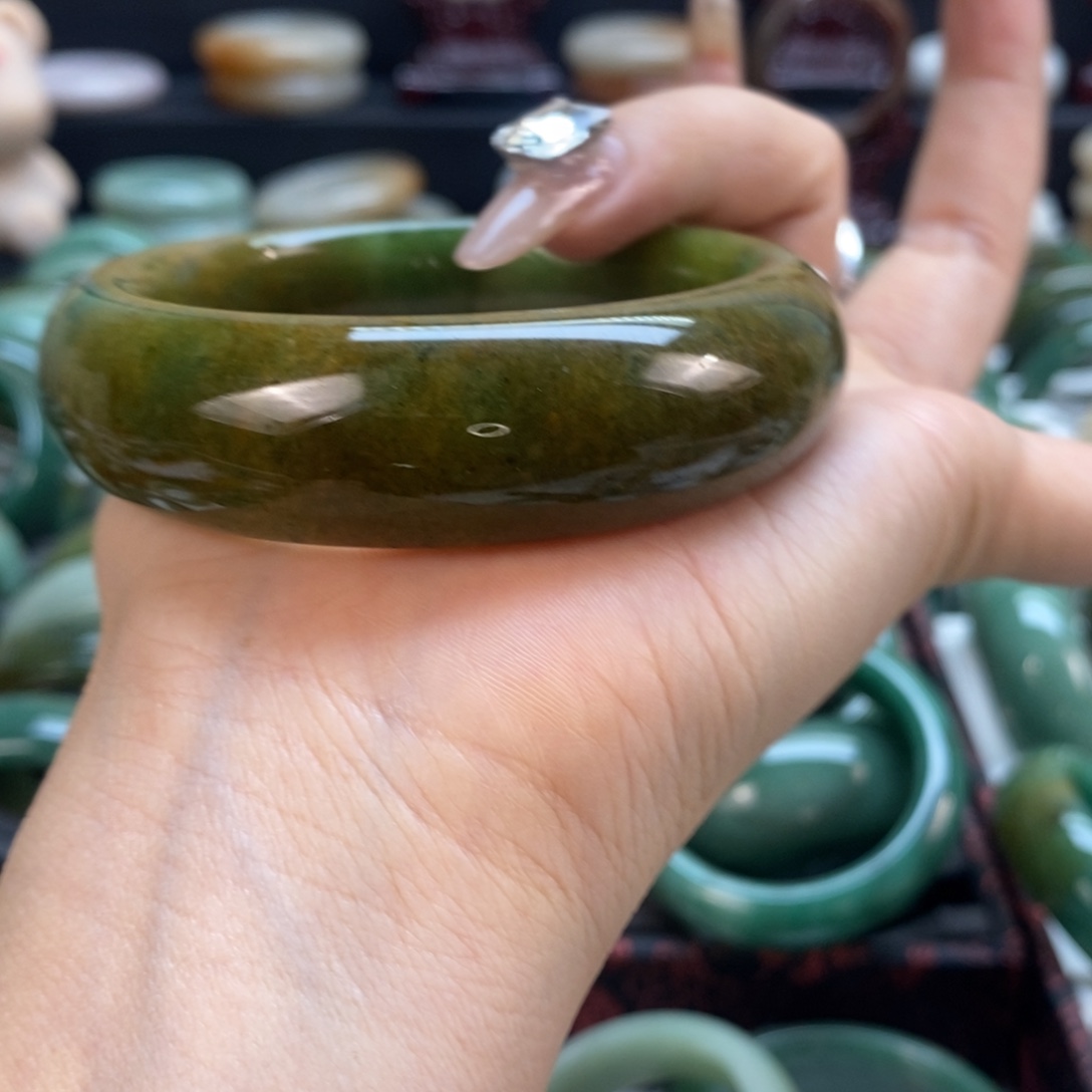 未***玛石英岩玉足铂镶嵌手镯