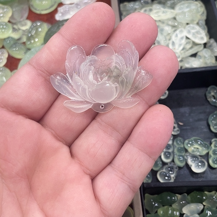 合金蛇纹石玉颈饰