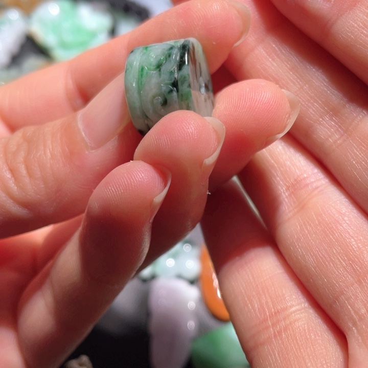 【闪购商品】翡翠颈饰未镶嵌天然翡翠