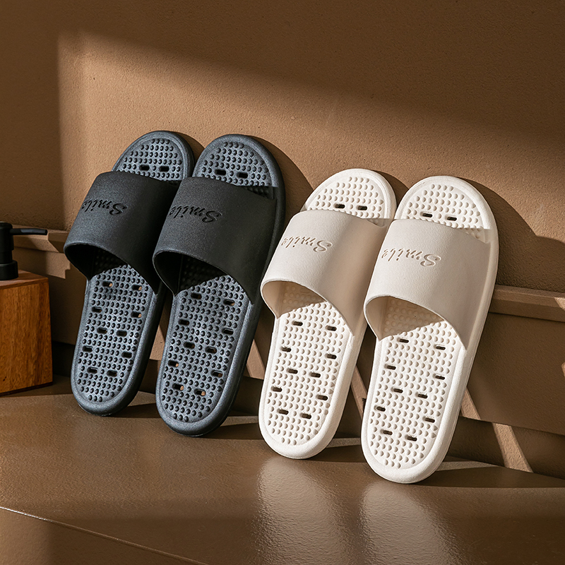 镂空漏水凉拖鞋女居家浴室洗澡防滑字母款PVC不臭脚舒适拖鞋女士