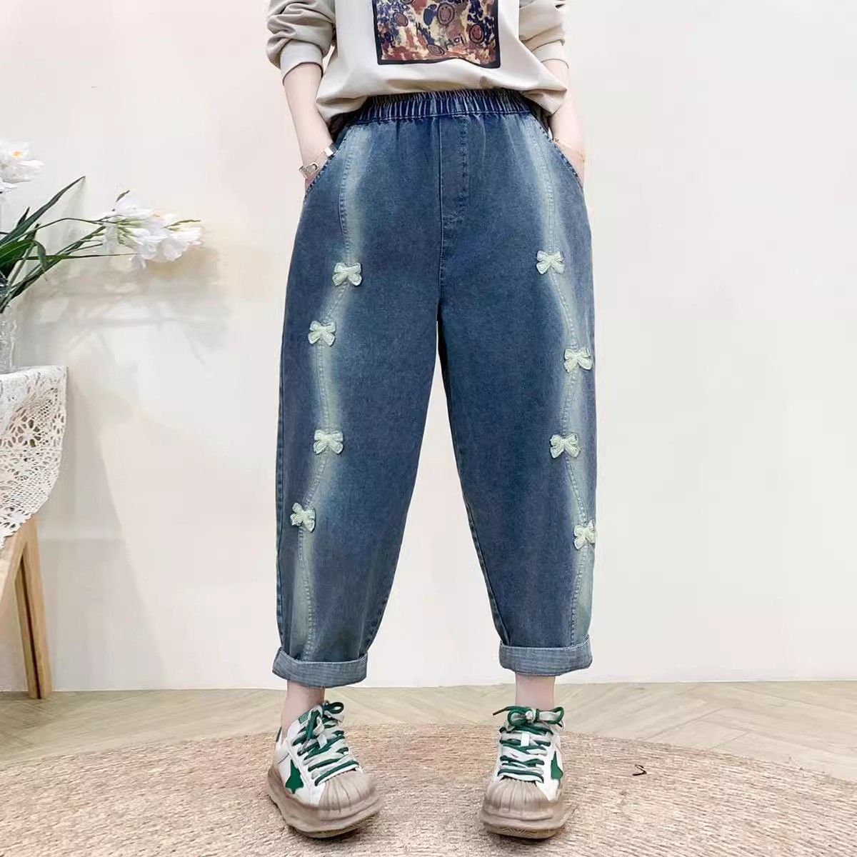 018设计感牛仔裤蝴蝶结小哈伦裤大码女裤2025春季水洗磨白宽松锥