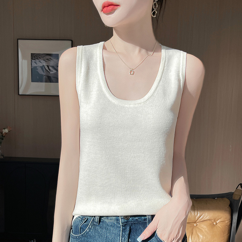 极简纯色柔软针织大U领吊带背心LA CHAPELLE HOMME.162H.BY宝