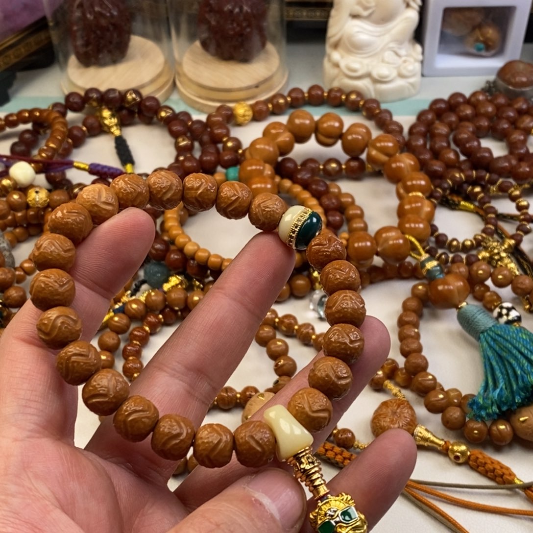 猴头核桃吊坠。。。。。。。。。。。。