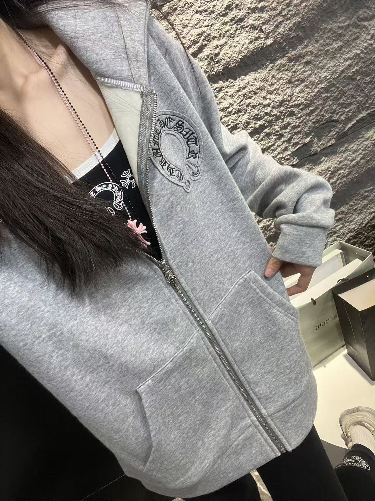 【杨娇娇COCO】秋冬新款梵文马蹄花贴布绣加绒卫衣外套男女同款上衣