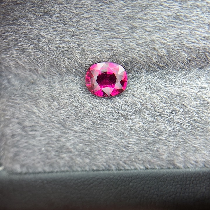 碧玺无未镶嵌1.18克拉