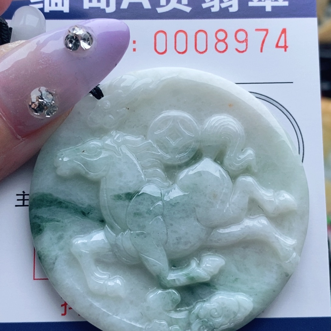 吊坠(不含链)未镶嵌翡翠
