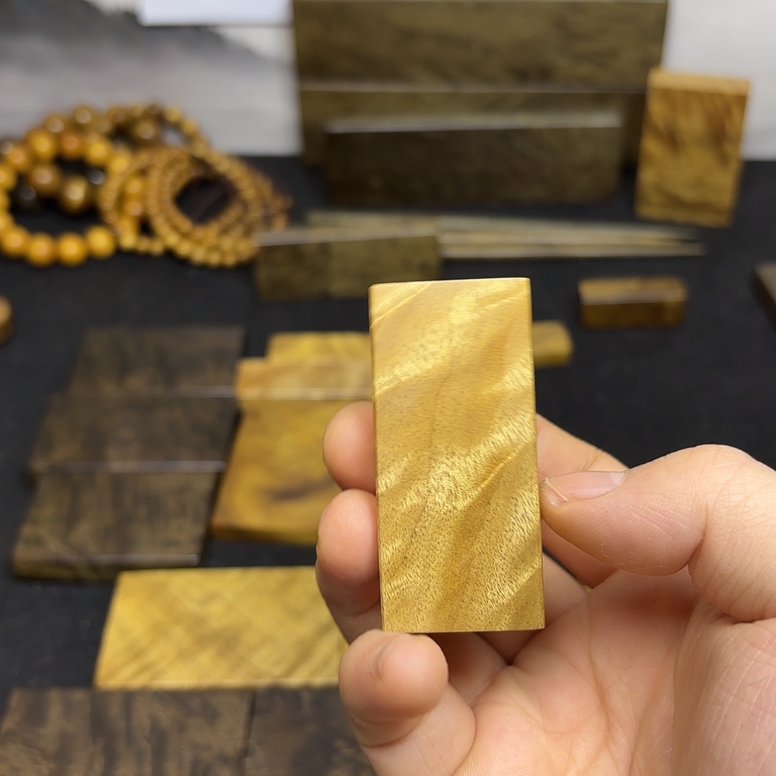 佳***修金丝楠一物一拍链接