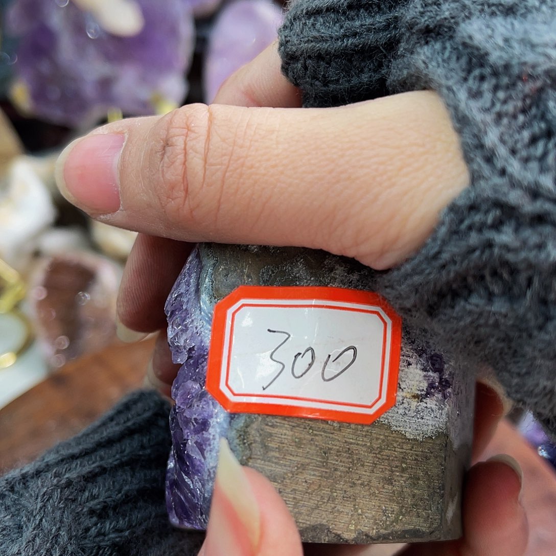 水晶随形摆件未镶嵌