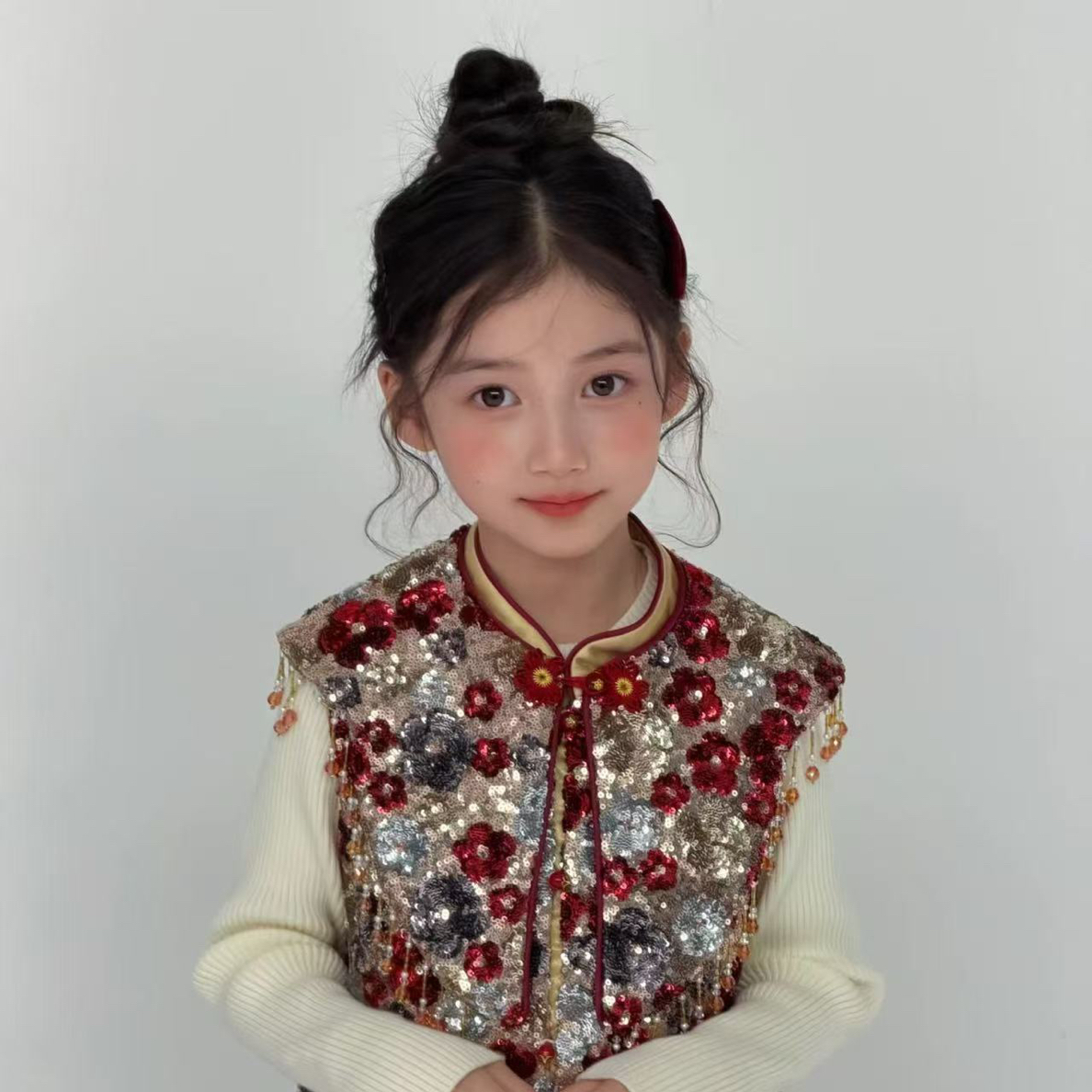 爆款亮片马甲女童重工年款炒鸡好看