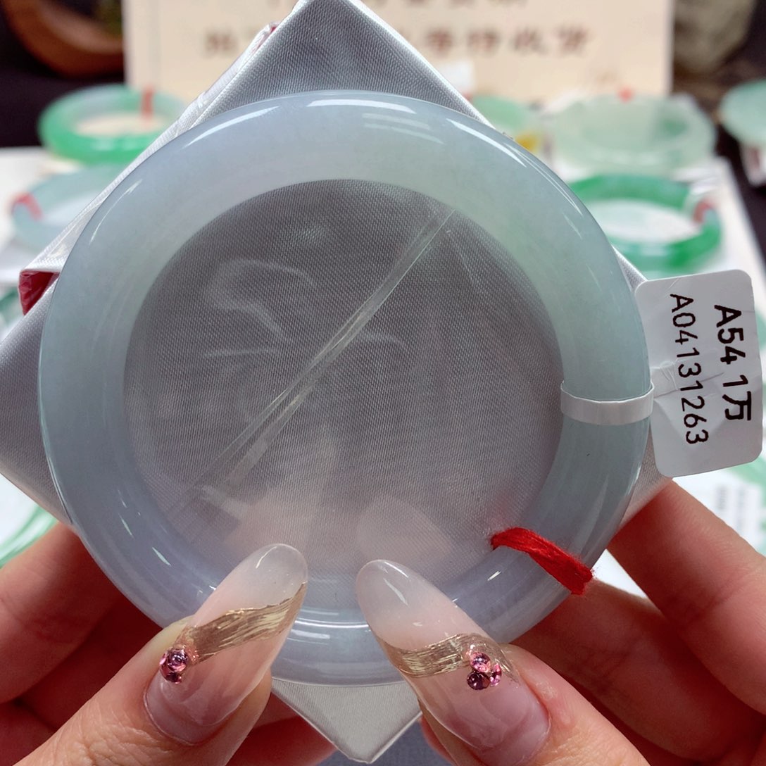 翡翠手镯（圆镯）未镶嵌22（32号）