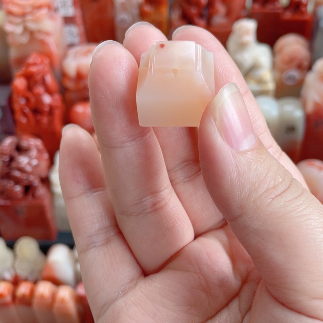 老挝石印石兔*?111111111111