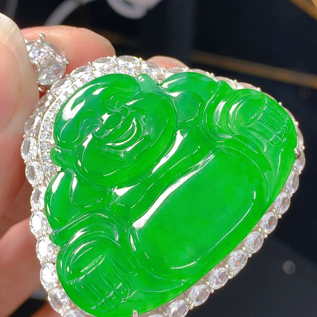 翡翠颈饰银S925镶嵌吊坠