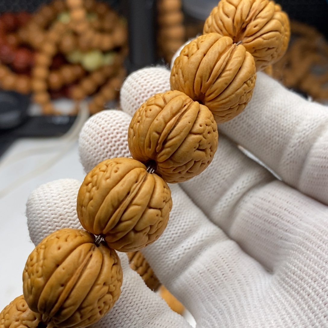 文玩核桃手串盘锦肌肉