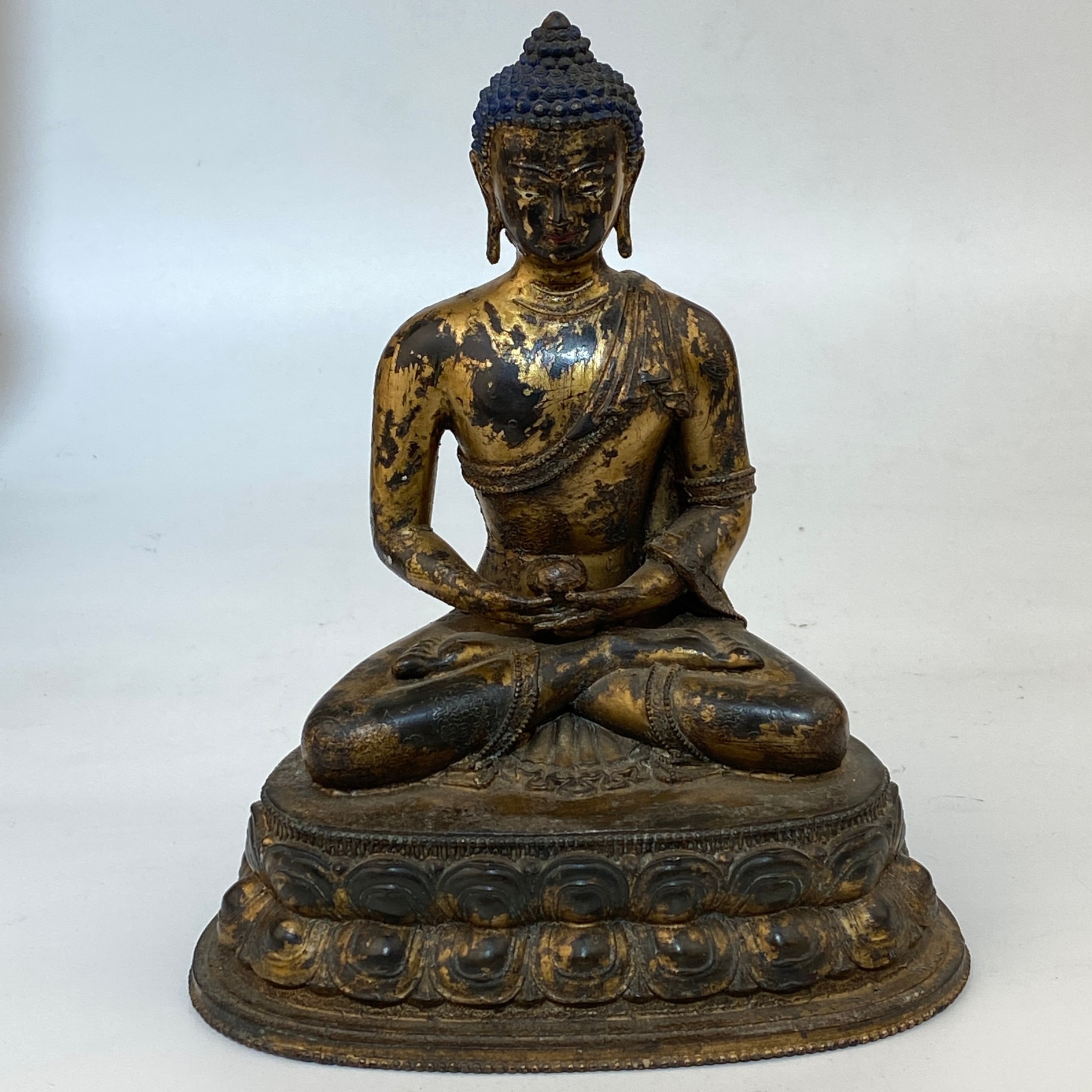 ZBM19世纪20世纪前期铜鎏金释迦牟尼佛造像210mm1910gZBM25121009