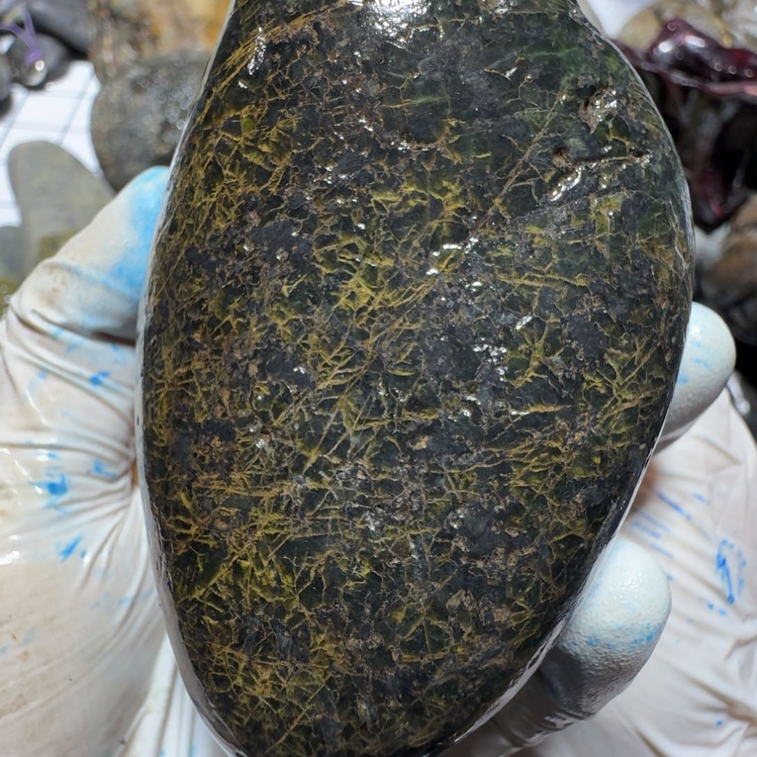 魅***秤蛇纹石玉未镶嵌西藏藏玉药王石