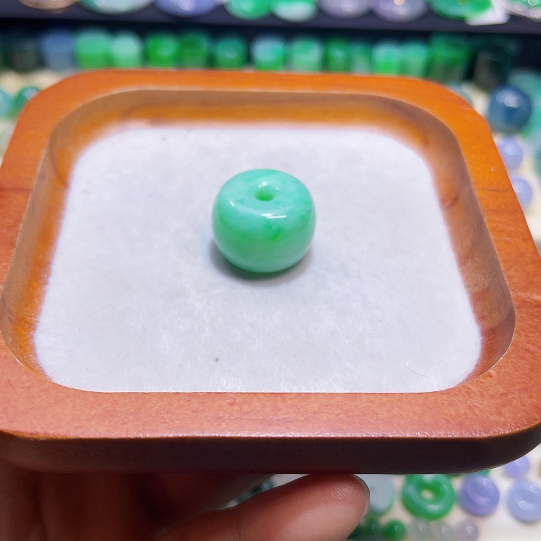 翡翠散珠天然缅甸翡翠珠子