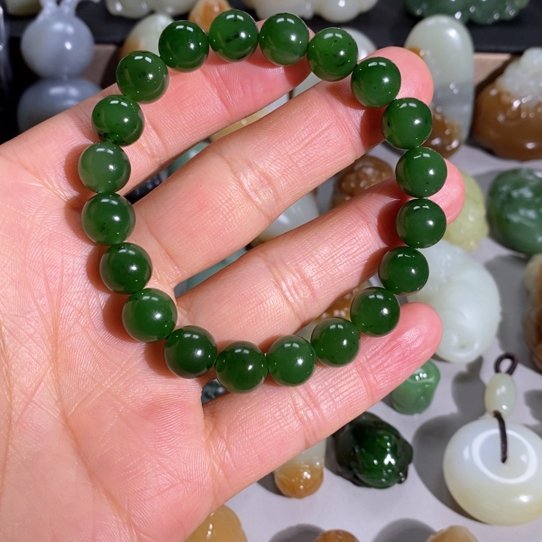 甜***～和田玉未镶嵌挂件