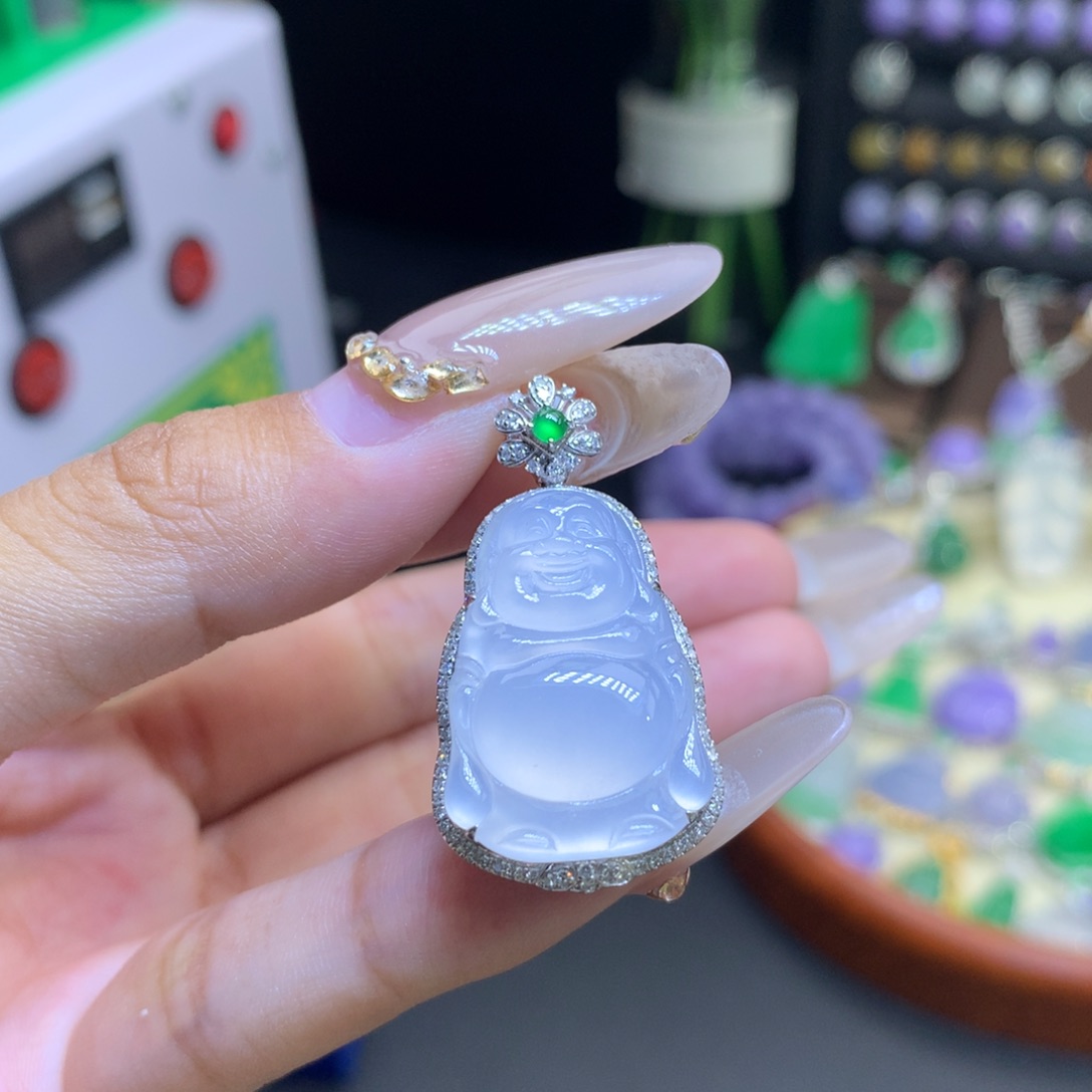 翡翠18K金镶嵌颈饰天然