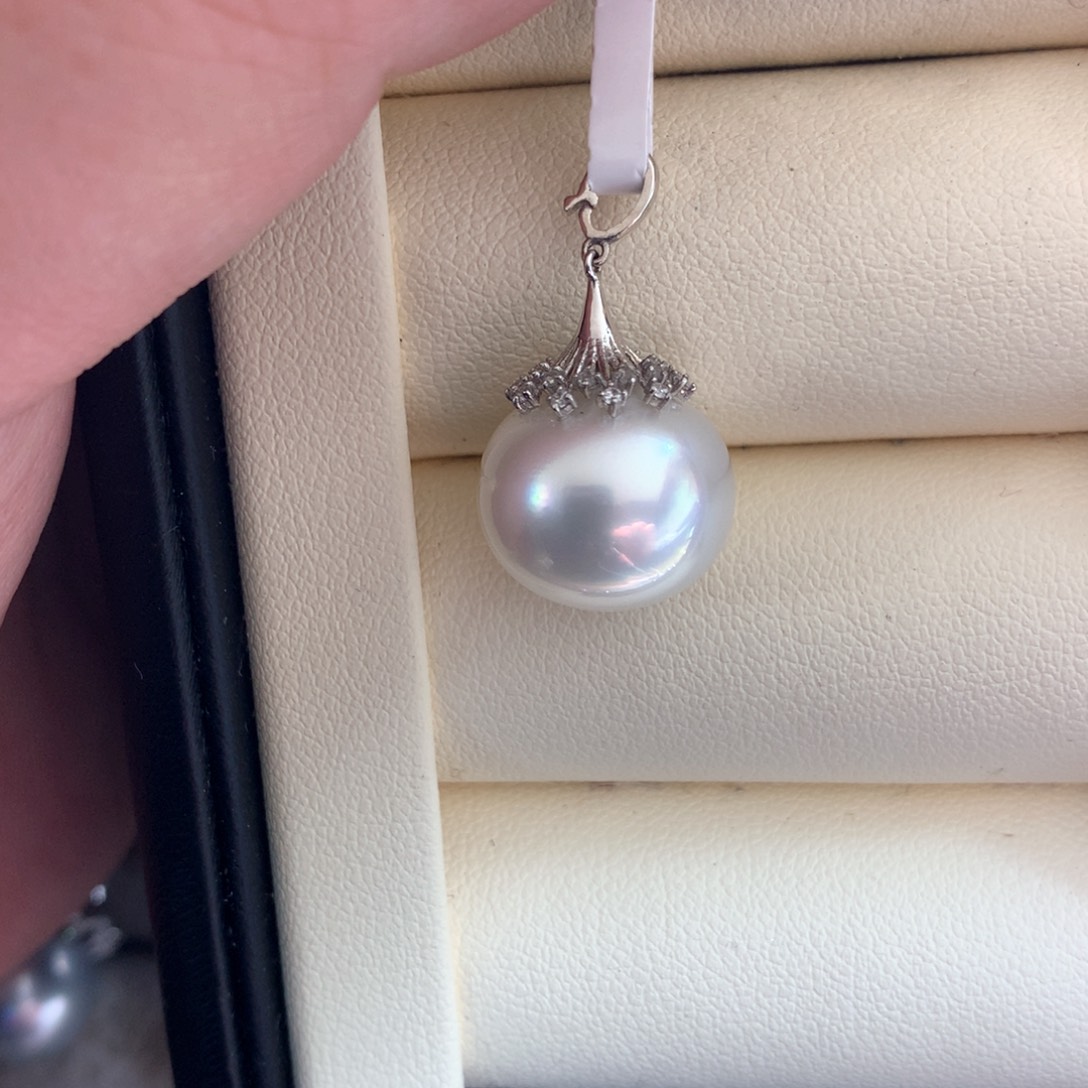 海水珍珠颈饰18K金镶嵌