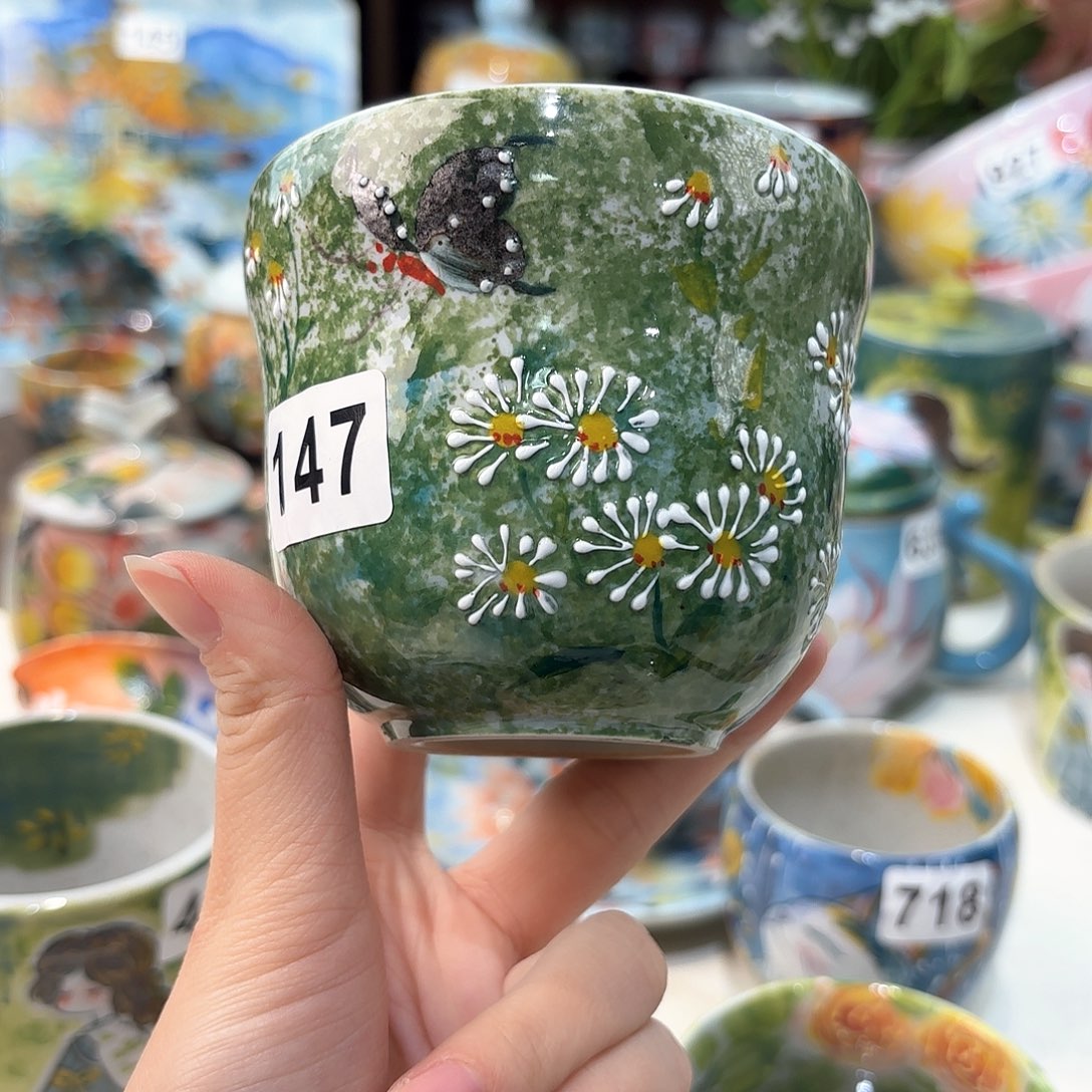 瓷片兔兔的小可爱太