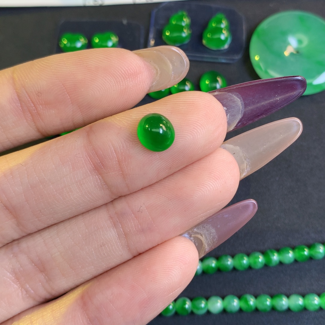 *****翡翠裸石6.9 6.3 4.0