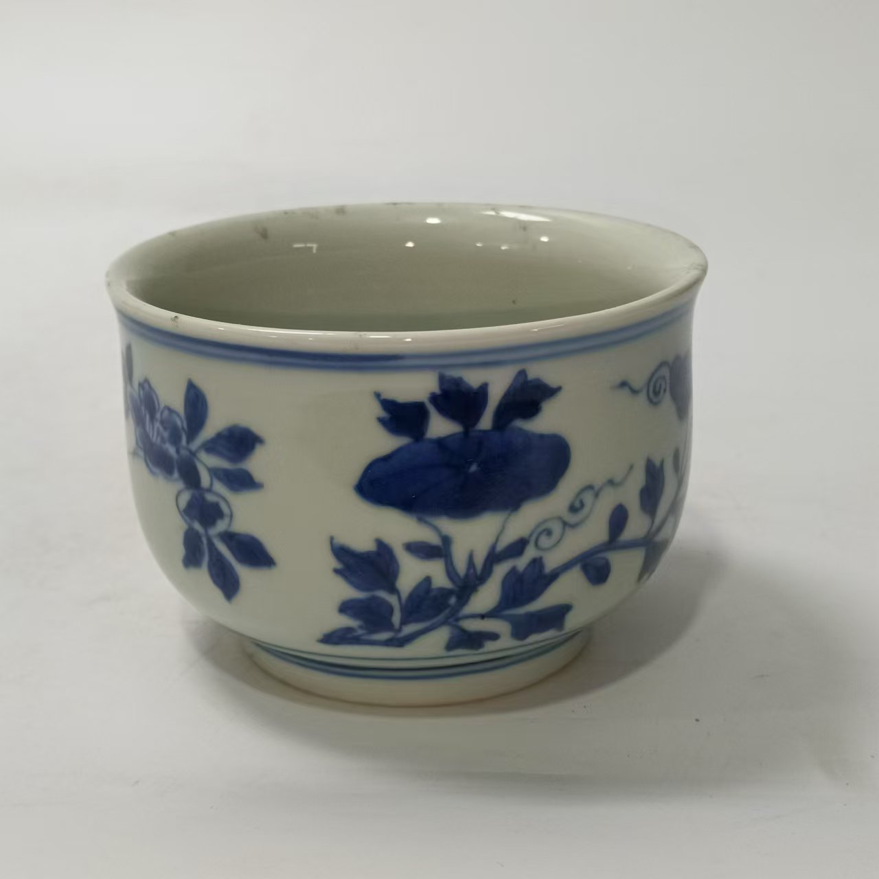 HJD2501-246青花花卉纹香炉