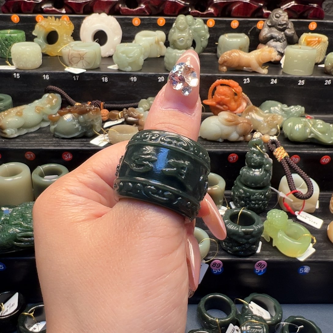 和田玉未镶嵌戒指内径22  福利