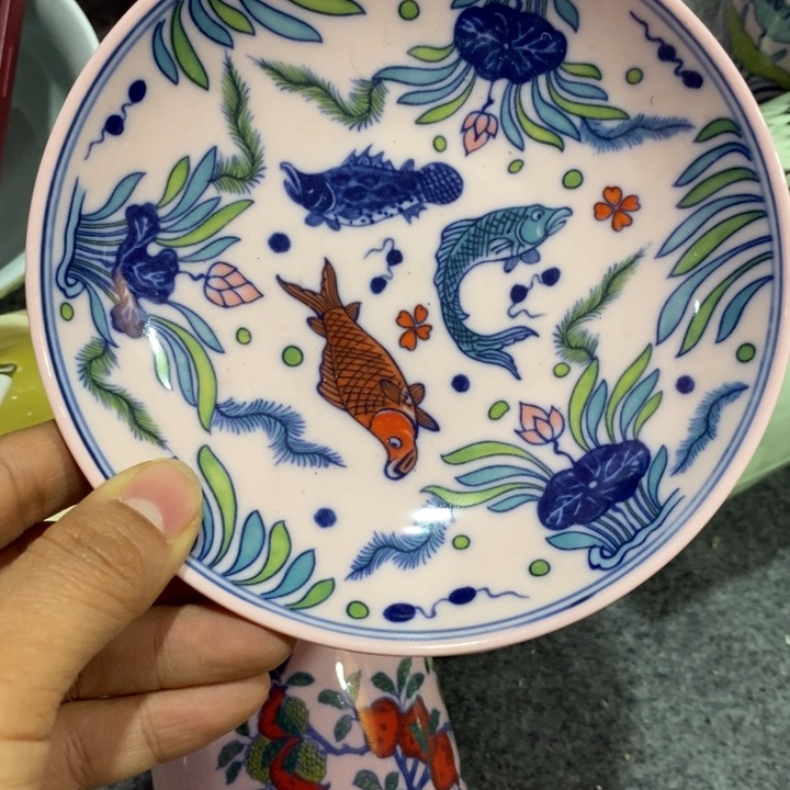 摆件瓷鱼*5寸红稀土斗彩鱼藻窝碟
