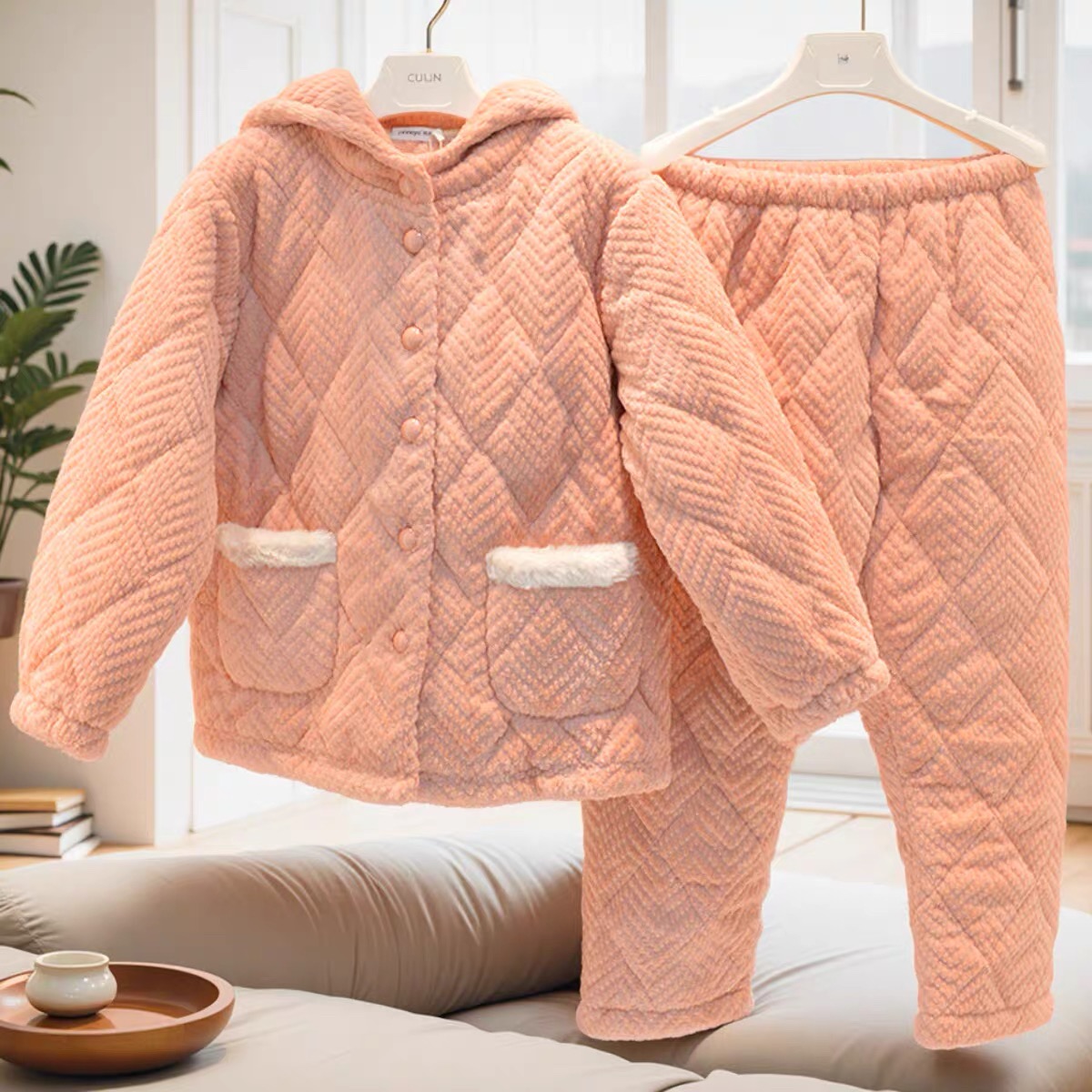 彩色品牌睡衣女士秋冬夹棉家居服8482189