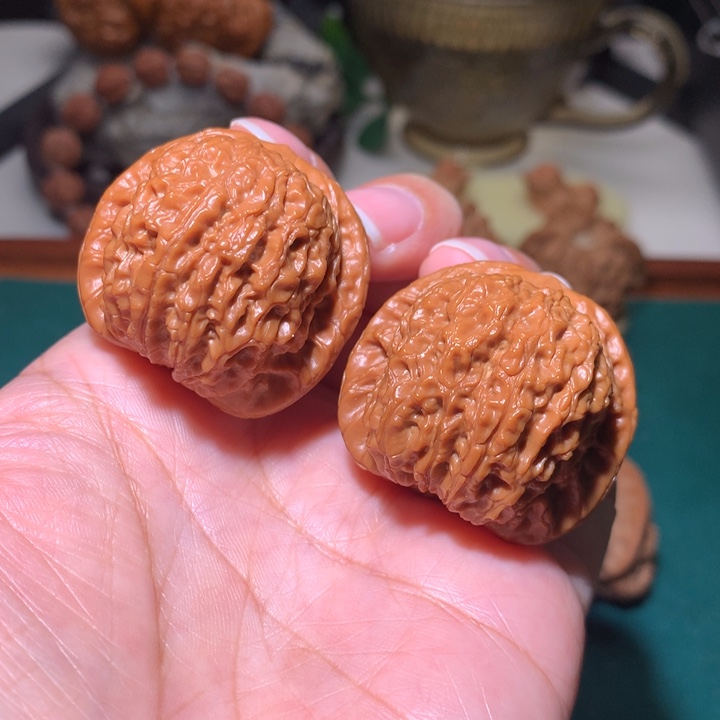 文玩核桃把件血麒麟