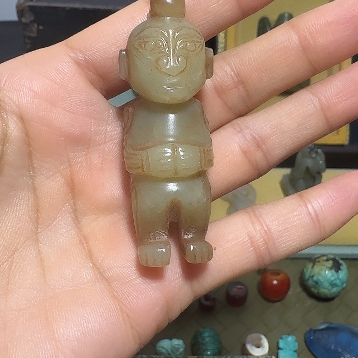 浪***_和田玉未镶嵌颈饰