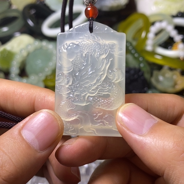 岫玉岫玉颈饰未镶嵌