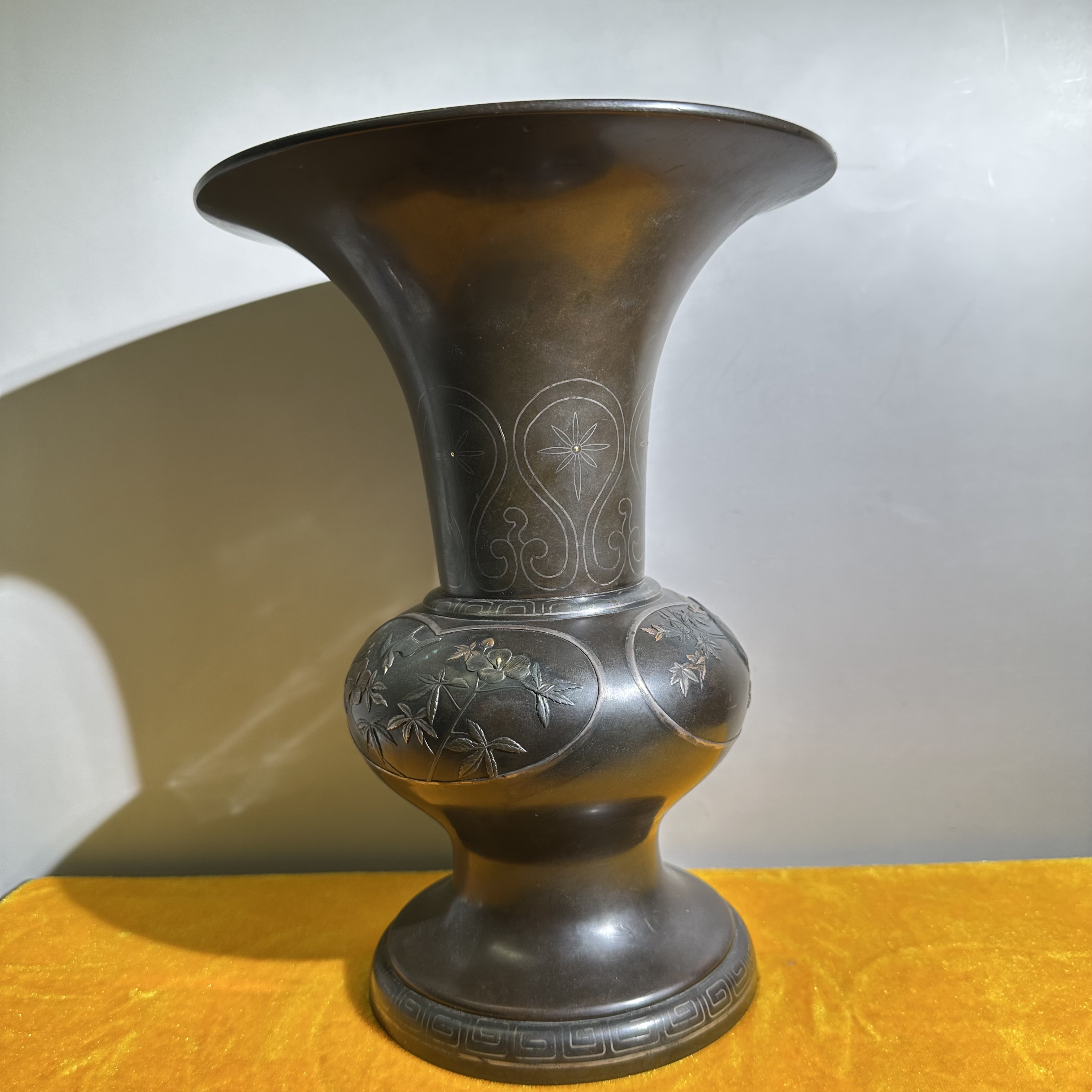 清代/回纹错金银花觚/极美82/Y905033/朝阳文物