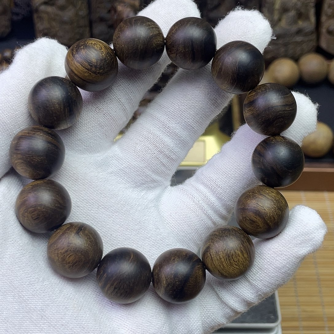 办***板沉香手串越南白奇…………